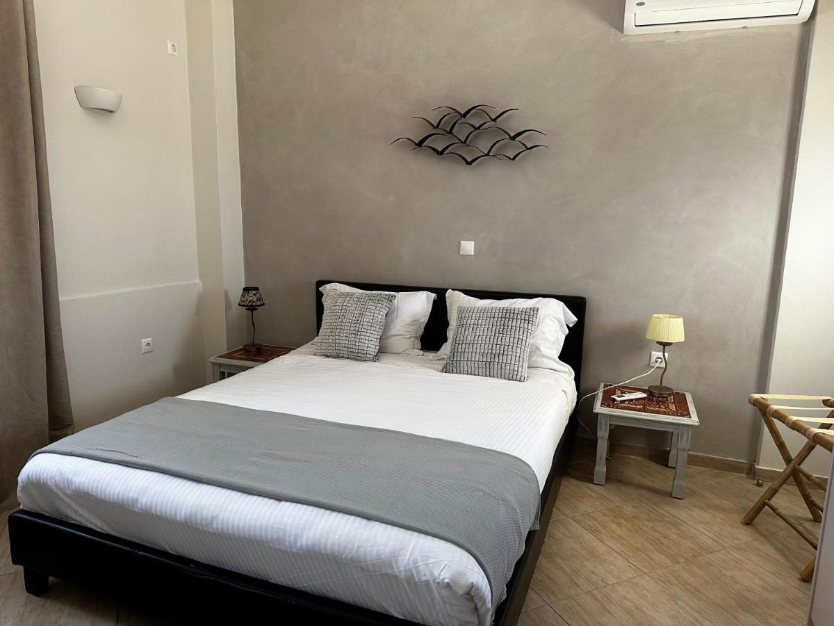 Veldi Art - Kamari Beach Apartment 산토리니 외부 사진